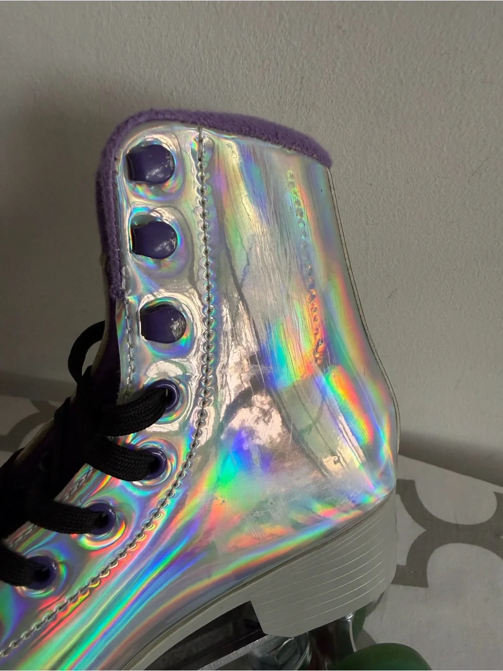 Holographic Purple High-Top Kids Roller Skates